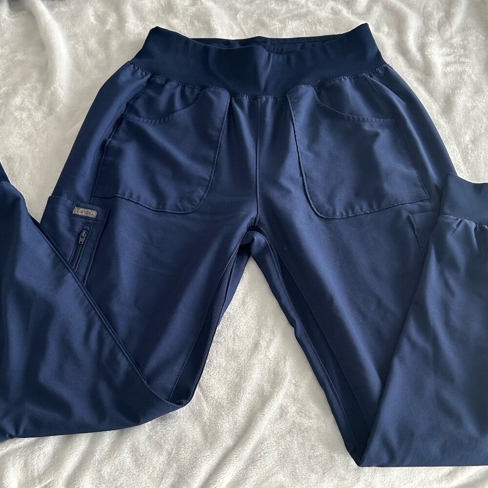 Landau navy blue scrub jogger pants-small